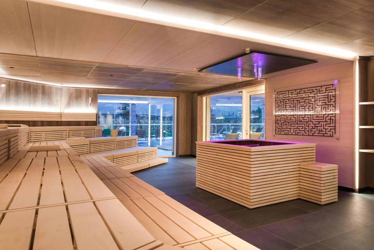 Weinegg Wellviva Resort アッピアーノ・スッラ・ストラーダ・デル・ヴィーノ エクステリア 写真