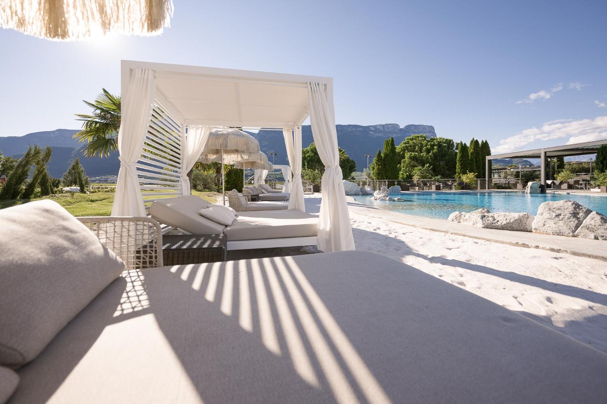 Weinegg Wellviva Resort アッピアーノ・スッラ・ストラーダ・デル・ヴィーノ エクステリア 写真