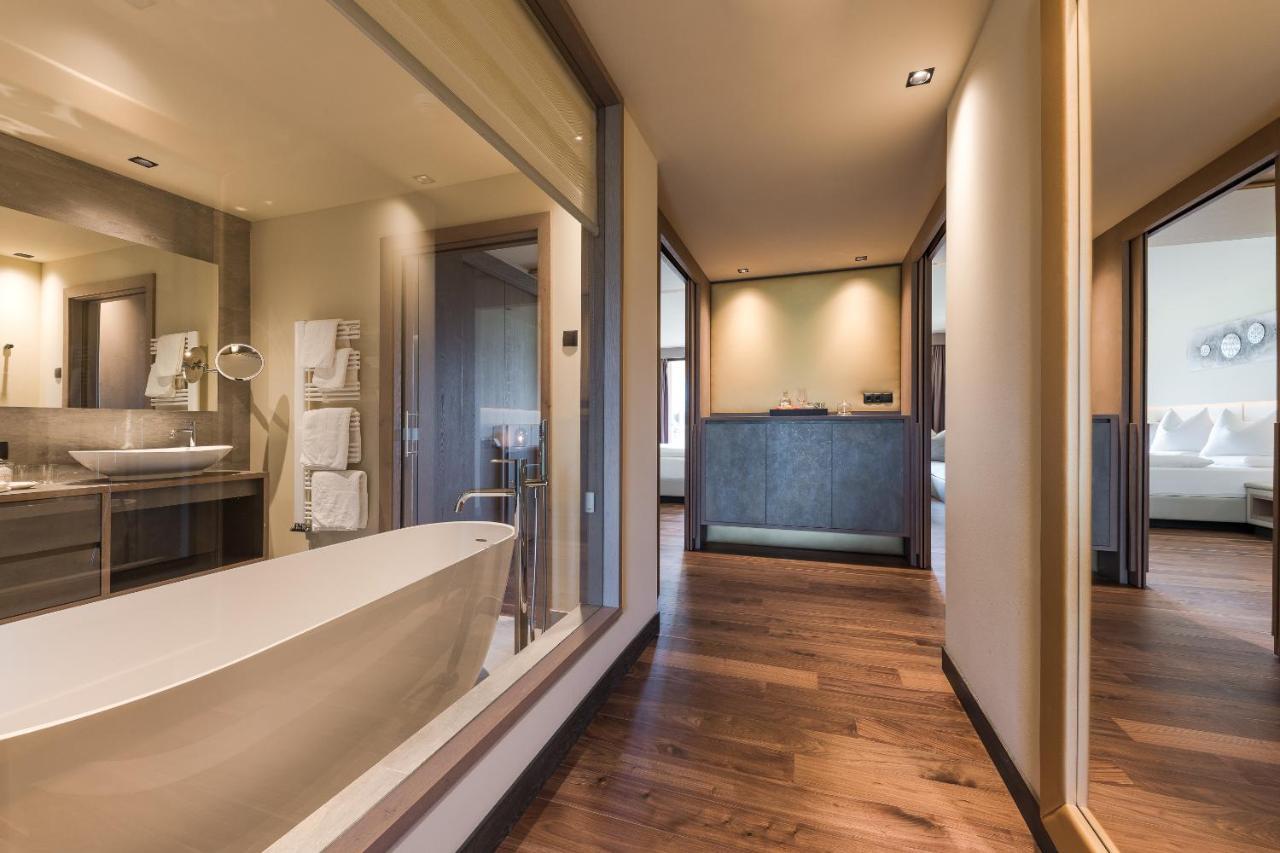 Weinegg Wellviva Resort アッピアーノ・スッラ・ストラーダ・デル・ヴィーノ エクステリア 写真